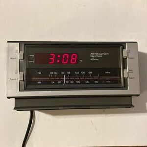 Vtg JC Penny AM/FM Dual‎ Alarm Clock Radio